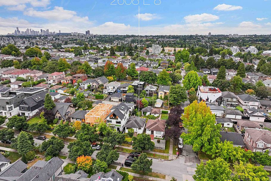 2608 E 4th Avenue Vancouver, BC - 33