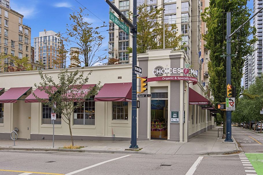 1182 Richards Street Vancouver, BC - 38