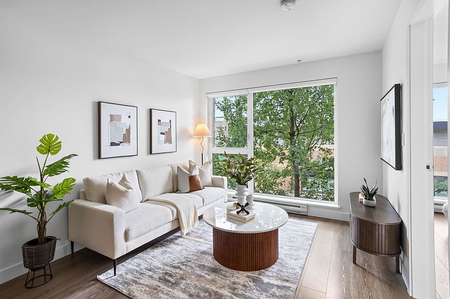 211 1588 E Hastings Street Vancouver, BC - 1