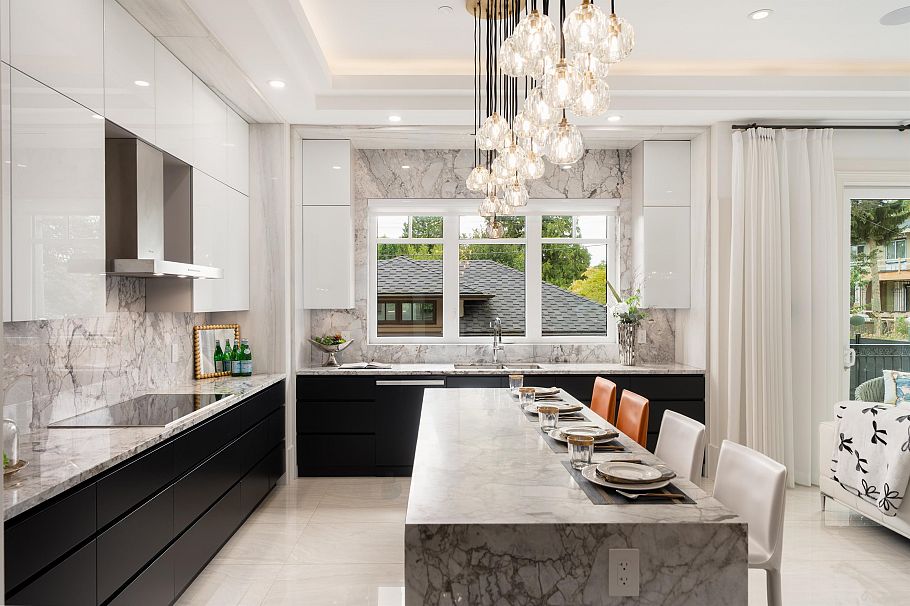 3282 W 34th Avenue Vancouver, BC - 10
