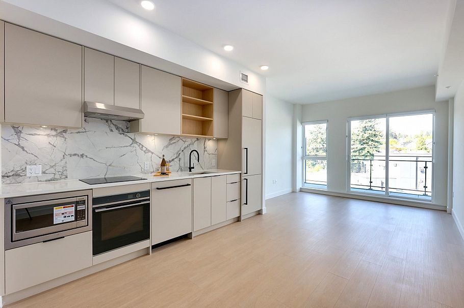 663 422 E 3rd Street North Vancouver, BC - 5