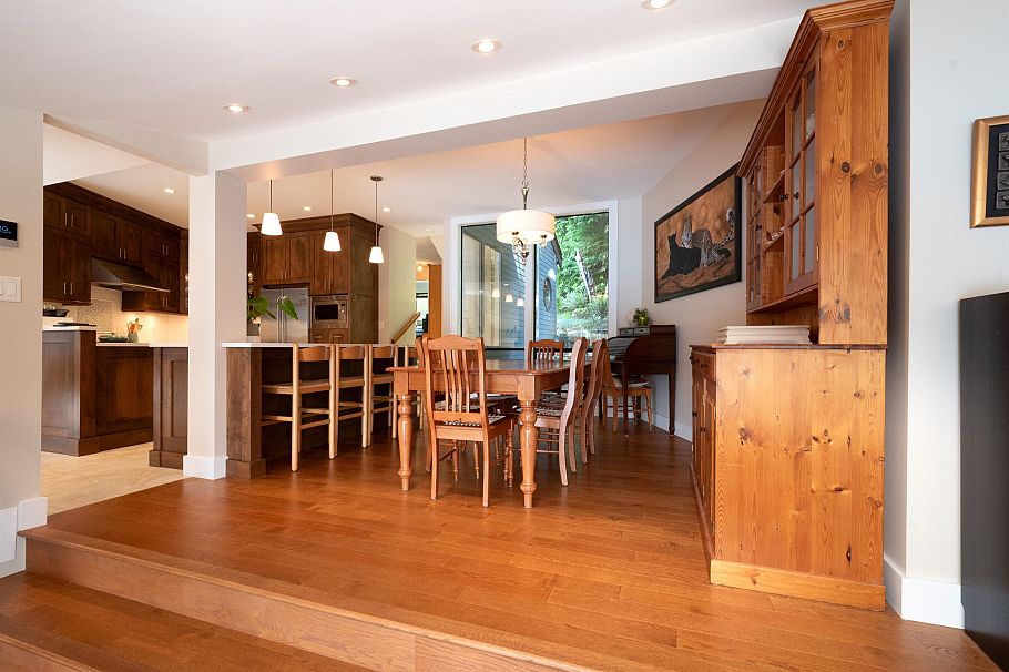 2643 Panorama Drive North Vancouver, BC - 8