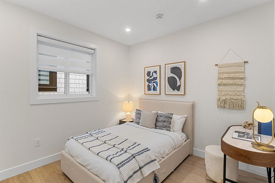 2 165 E 45th Avenue Vancouver, BC - 12