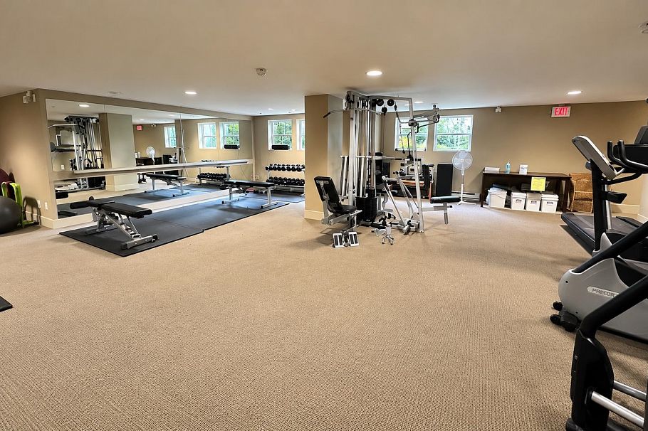 310 1150 E 29th Street North Vancouver, BC - 15