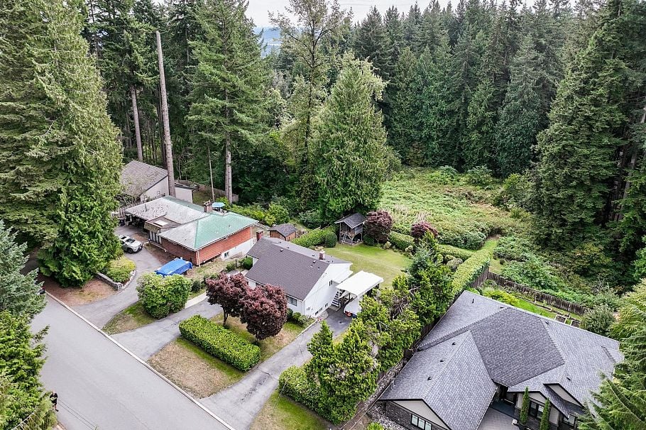 741 Wellington Drive North Vancouver, BC - 5