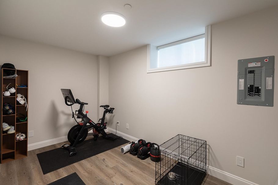 852 W 18th Avenue Vancouver, BC - 26