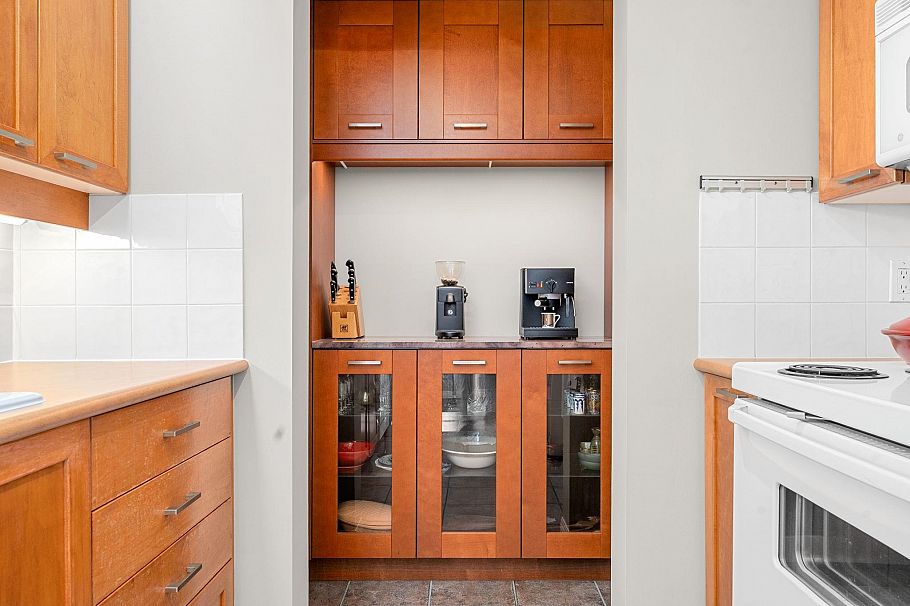 207 669 W 7th Avenue Vancouver, BC - 25