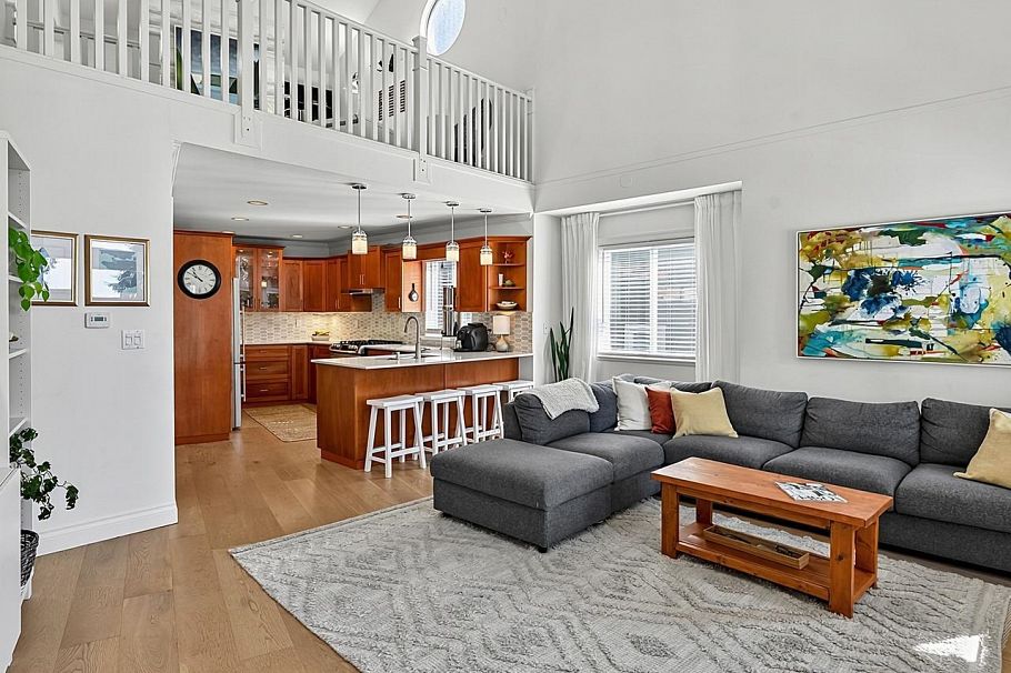 1074 Kilmer Road North Vancouver, BC - 9