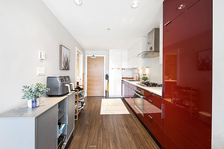 811 1777 W 7th Avenue Vancouver, BC - 5