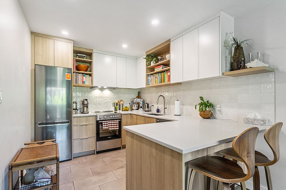 303 2469 Cornwall Avenue Vancouver, BC - 6