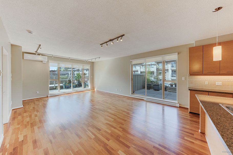 510 530 Raven Woods Drive North Vancouver, BC - 2