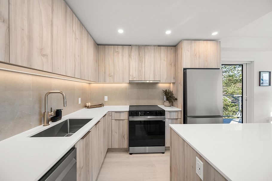 613 3596 Malsum Drive North Vancouver, BC - 5
