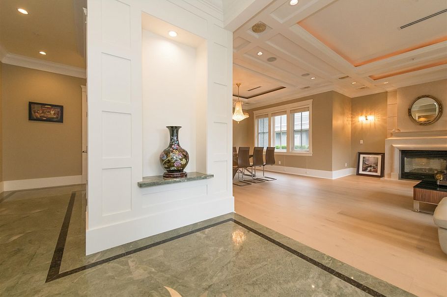 1121 W 39th Avenue Vancouver, BC - 3