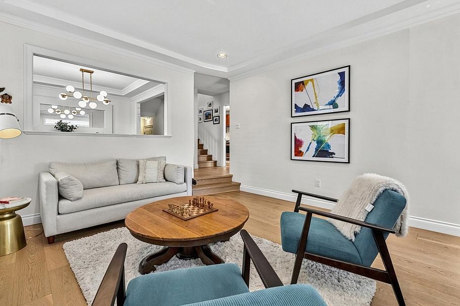 1074 Kilmer Road North Vancouver, BC - 4