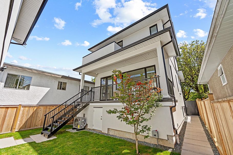 5079 Elgin Street Vancouver, BC - 30
