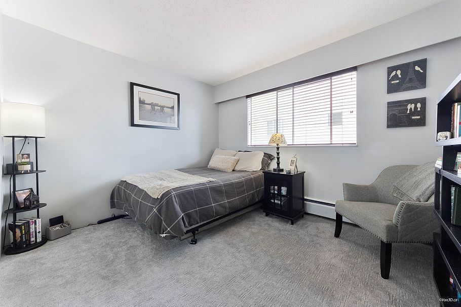 205 330 W 2nd Street North Vancouver, BC - 17