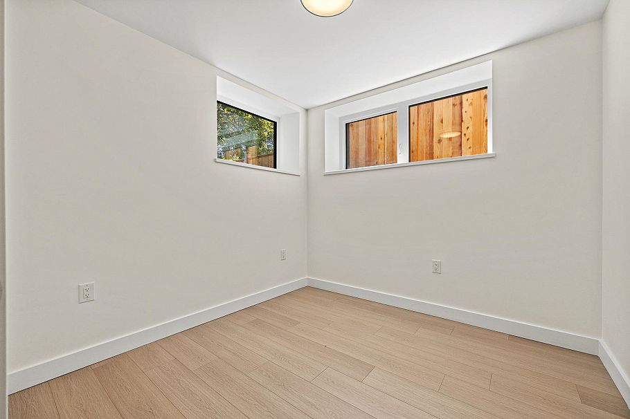 5079 Elgin Street Vancouver, BC - 28