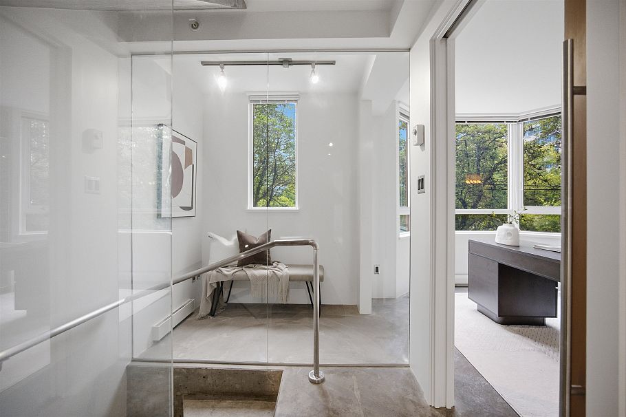 1182 Richards Street Vancouver, BC - 26