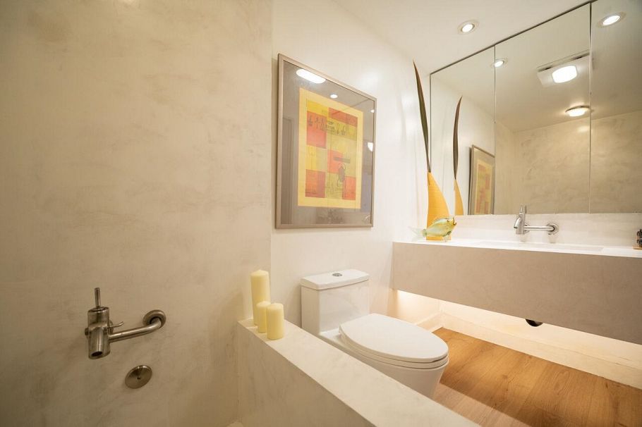 202 1535 Nelson Street Vancouver, BC - 21