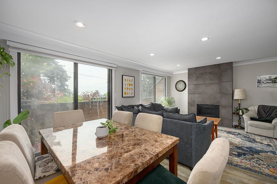 3201 Lonsdale Avenue North Vancouver, BC - 9