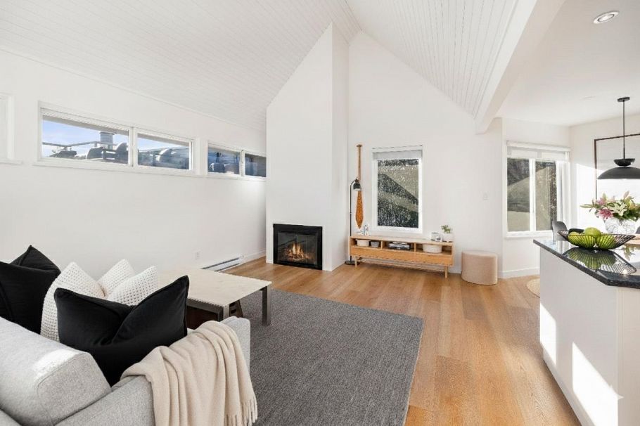 416 St. Georges Avenue North Vancouver, BC - 11