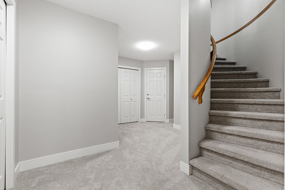 3373 Huntleigh Court North Vancouver, BC - 31