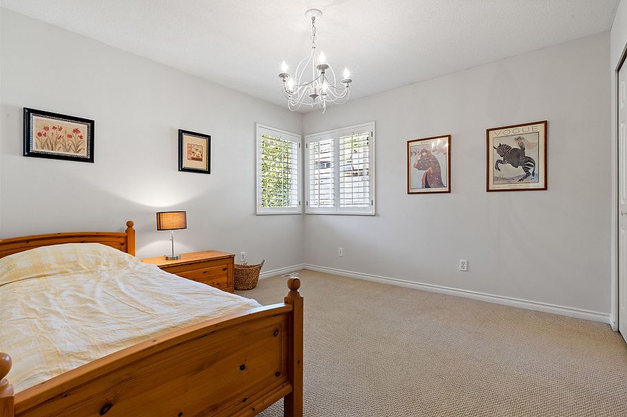 3373 Huntleigh Court North Vancouver, BC - 28