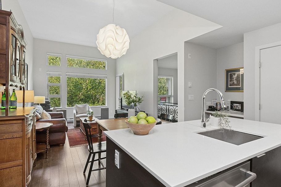 506 1679 Lloyd Avenue North Vancouver, BC - 8