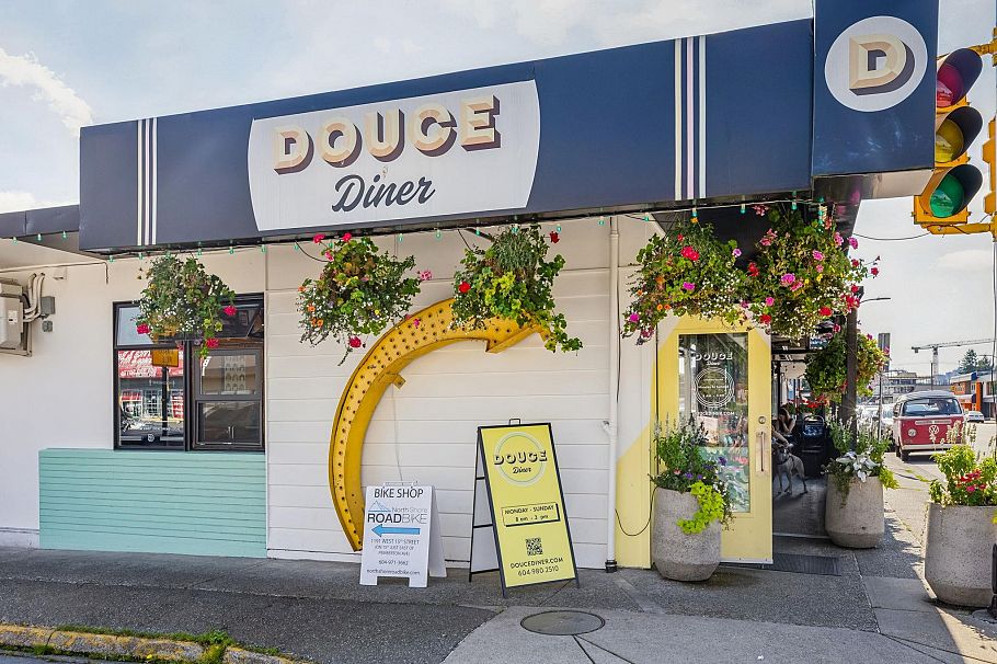 506 1679 Lloyd Avenue North Vancouver, BC - 18