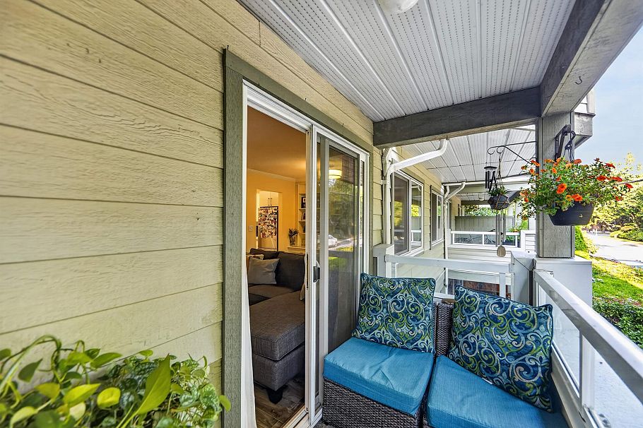 7 828 W 16th Street North Vancouver, BC - 25