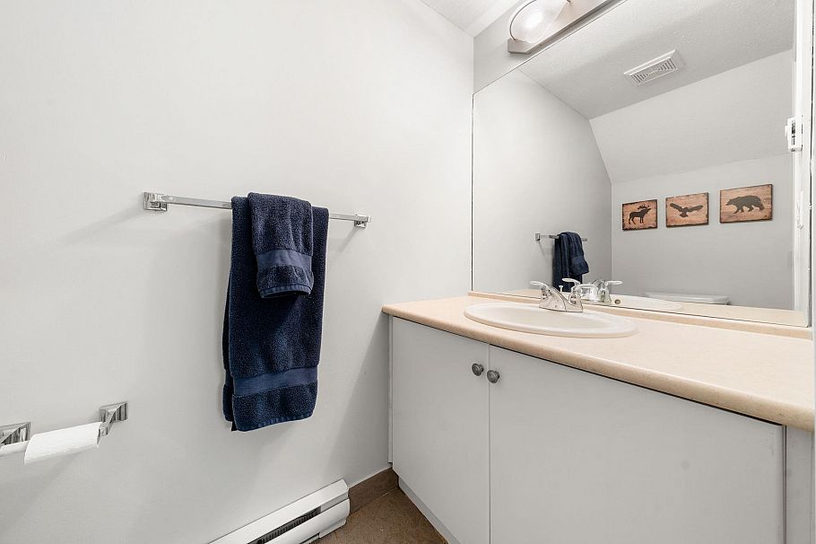 6 1073 Lynn Valley Road North Vancouver, BC - 15