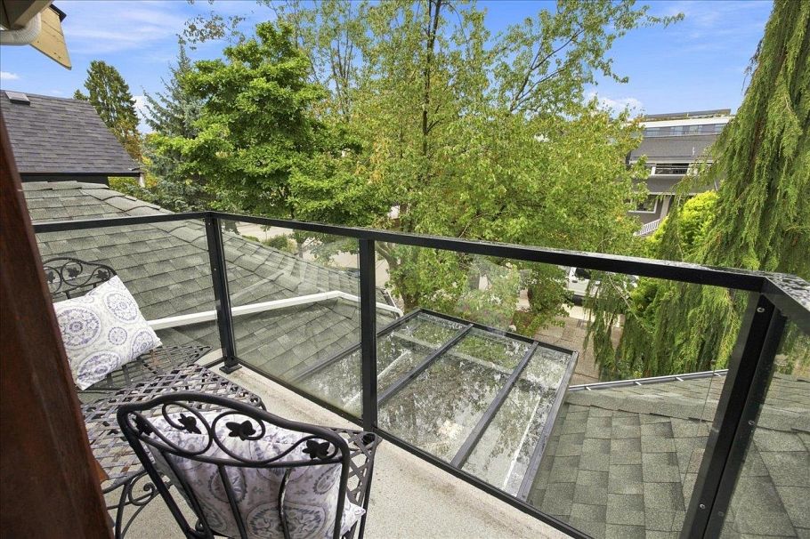 2813 W 3rd Avenue Vancouver, BC - 21