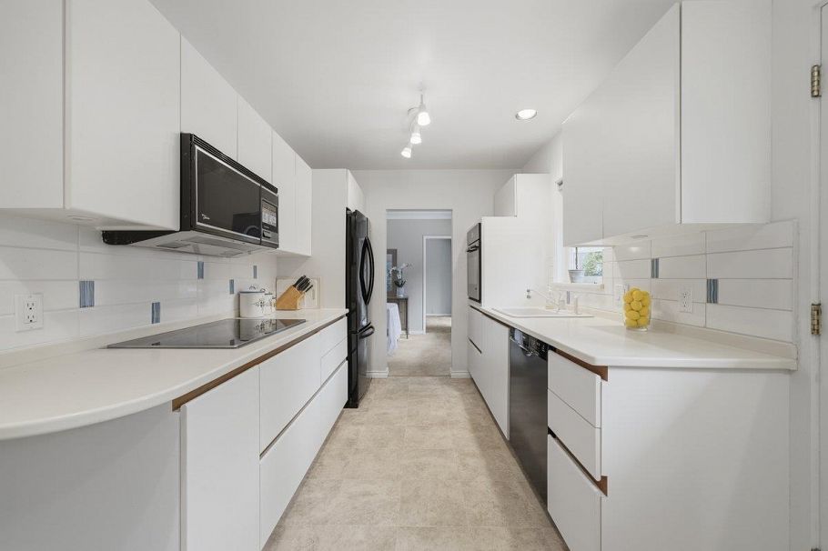 3250 Delbrook Avenue North Vancouver, BC - 13
