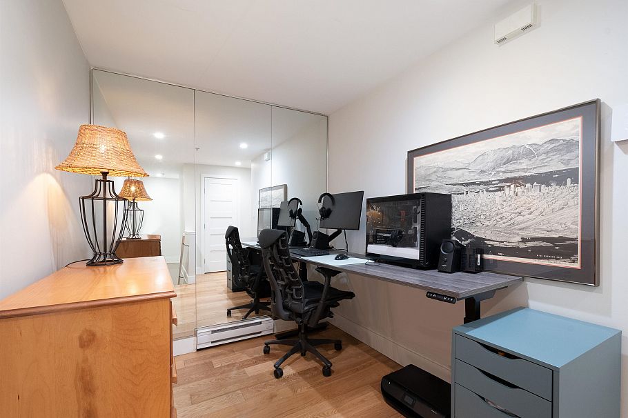 290 E 11th Avenue Vancouver, BC - 14