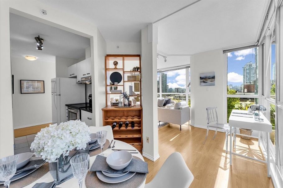 708 1188 Richards Street Vancouver, BC - 15