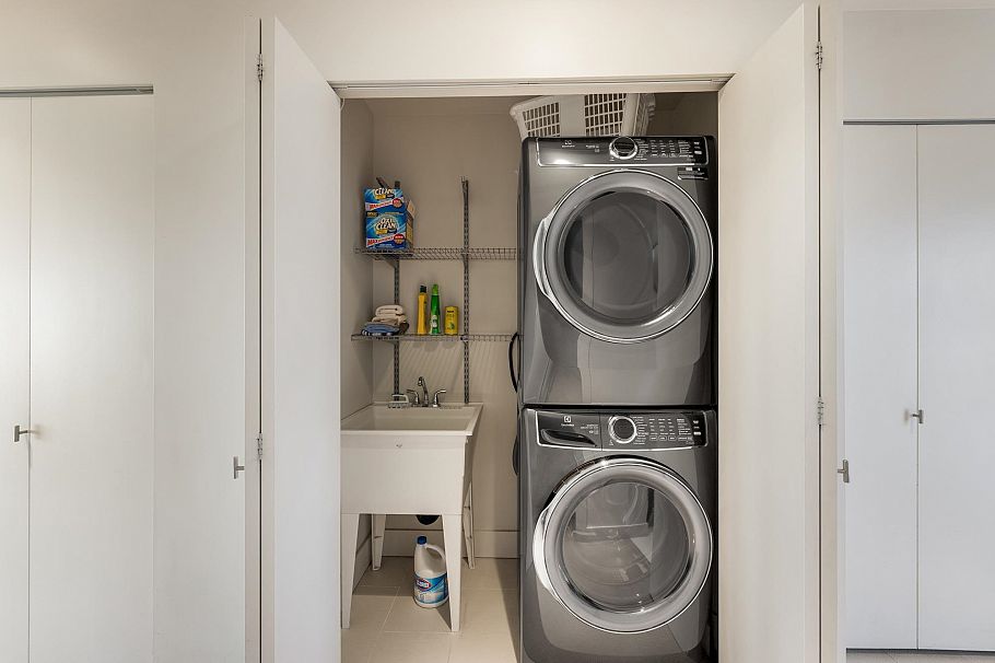 FRSL17 415 W Esplanade Avenue North Vancouver, BC - 14