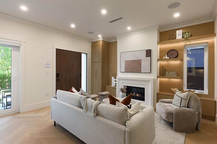 1 258 E 19 Avenue Vancouver, BC - 15