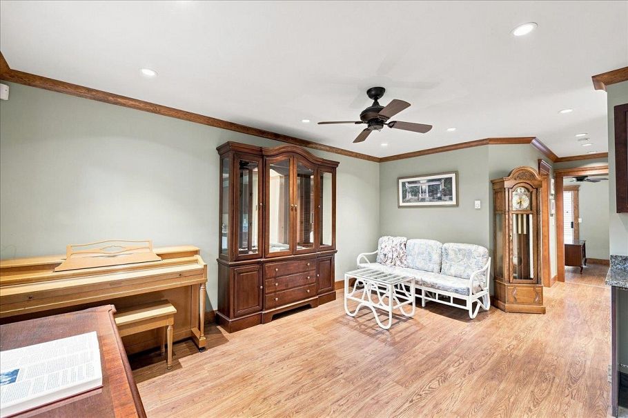 2813 W 3rd Avenue Vancouver, BC - 31