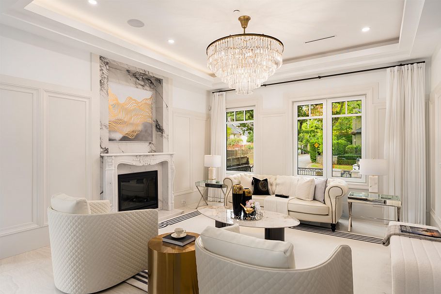 3282 W 34th Avenue Vancouver, BC - 4