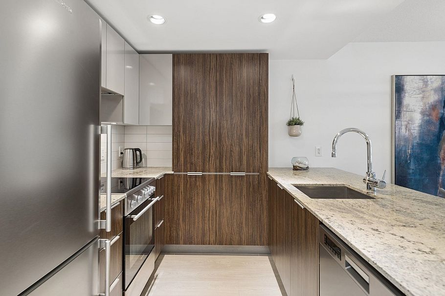 606 1088 Richards Street Vancouver, BC - 9