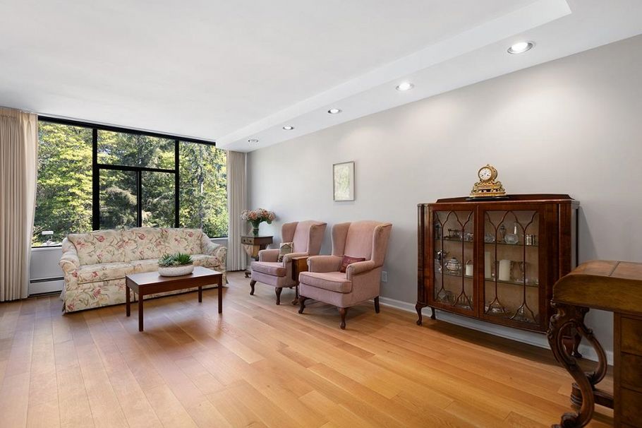 309 4101 Yew Street Vancouver, BC - 6
