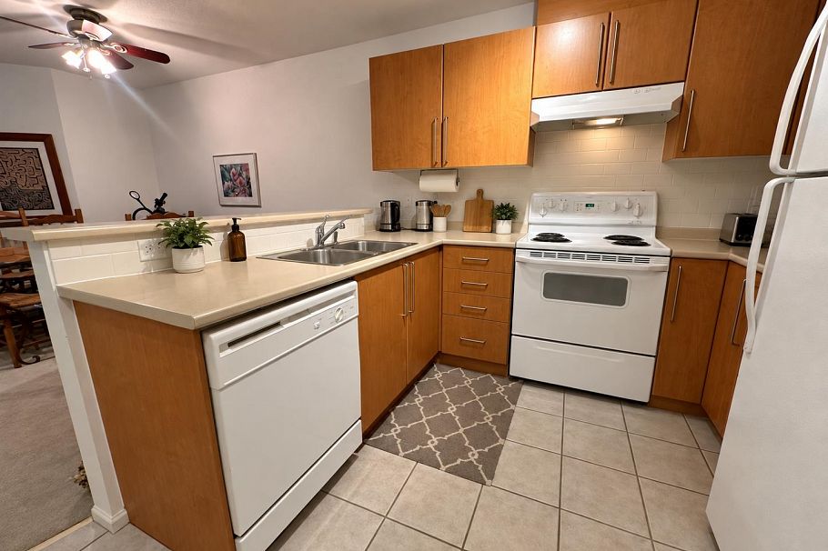 310 1150 E 29th Street North Vancouver, BC - 7