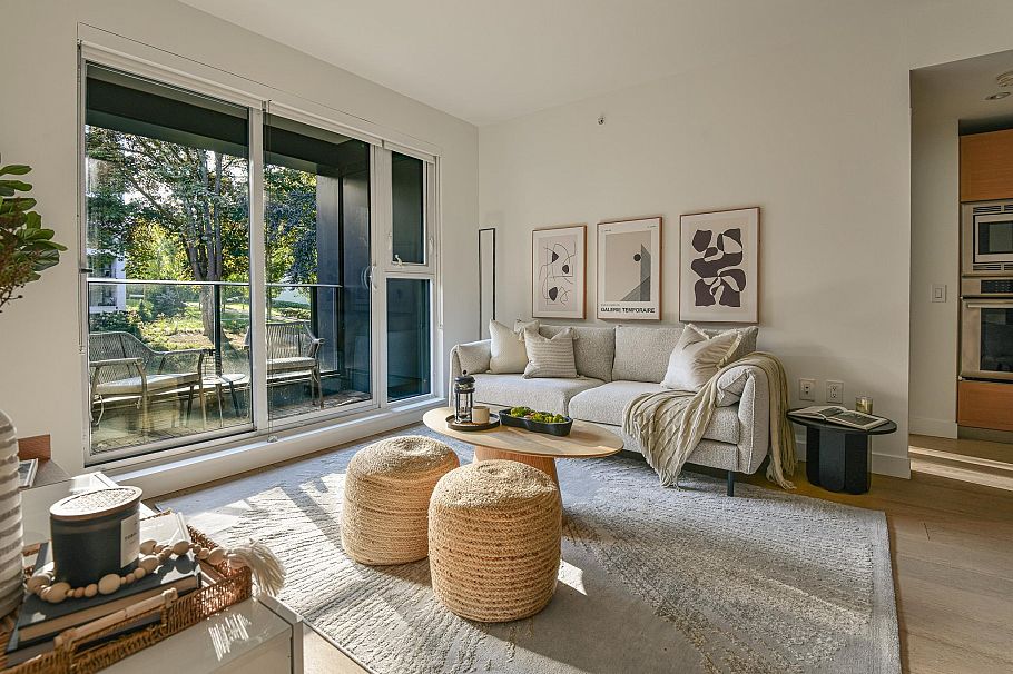 302 7128 Adera Street Vancouver, BC - 11
