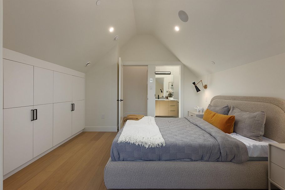 1 258 E 19 Avenue Vancouver, BC - 33