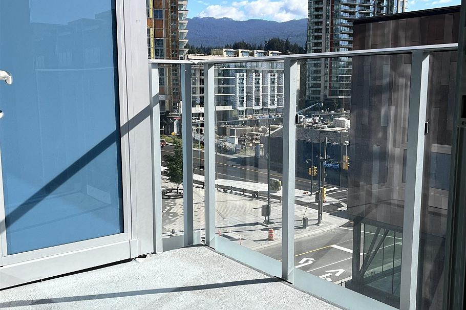 502 1471 Hunter Street North Vancouver, BC - 22