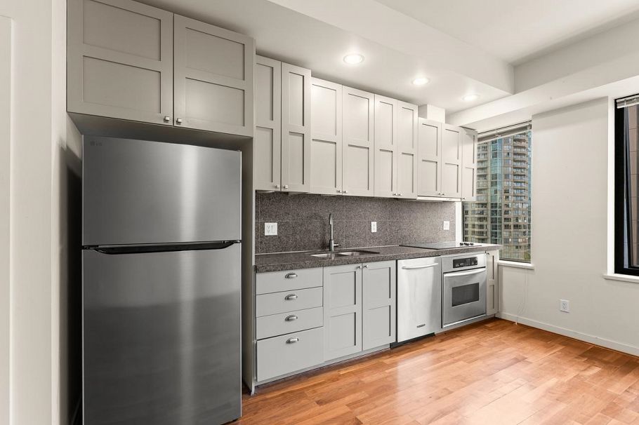1113 1333 Georgia Street Vancouver, BC - 9