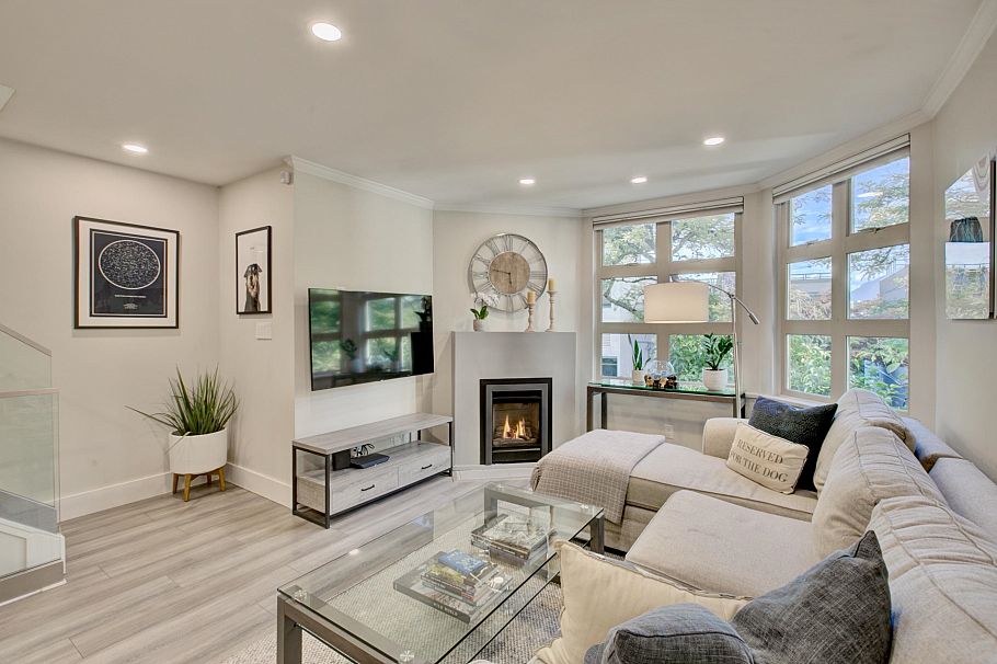 1360 W 8th Avenue Vancouver, BC - 18