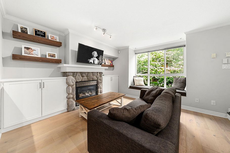 6 1073 Lynn Valley Road North Vancouver, BC - 7