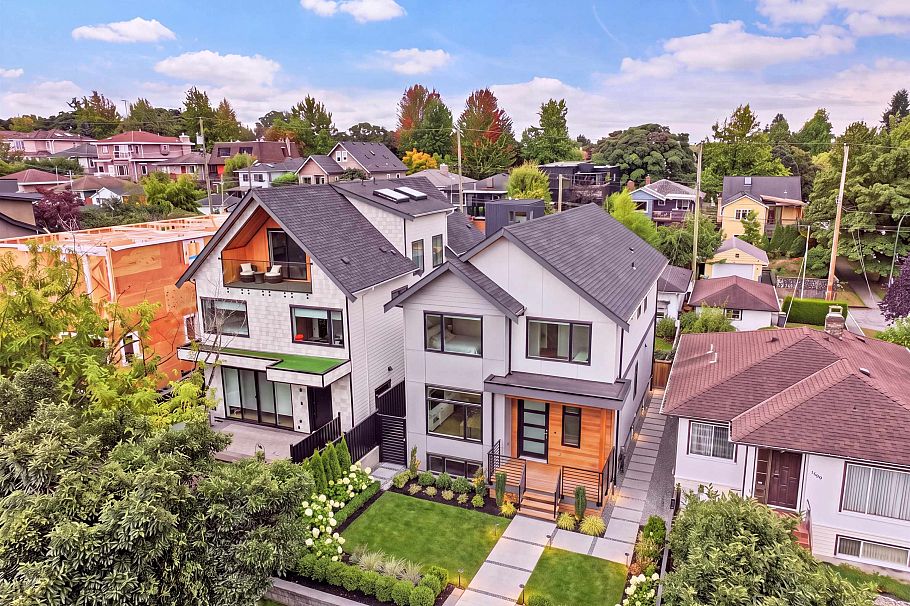 2608 E 4th Avenue Vancouver, BC - 11