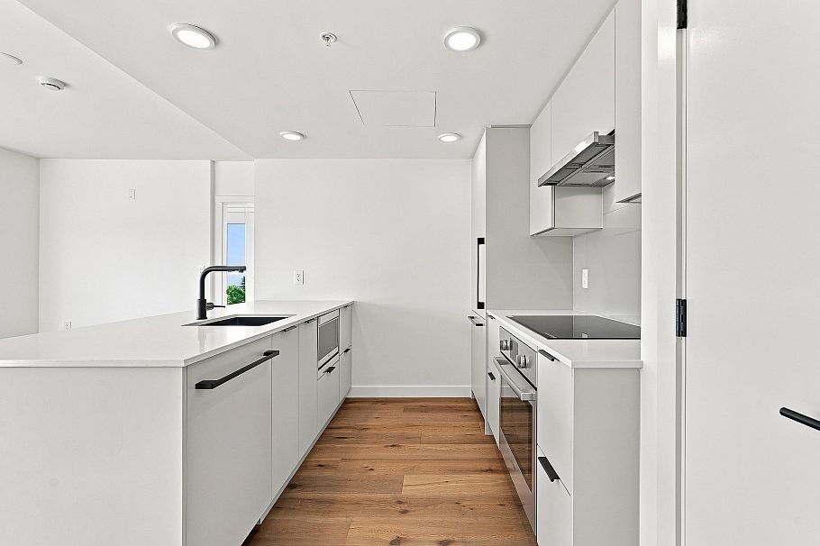 604 8080 Oak Street Vancouver, BC - 13